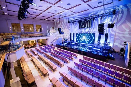Professional corporate event décor and stage setup